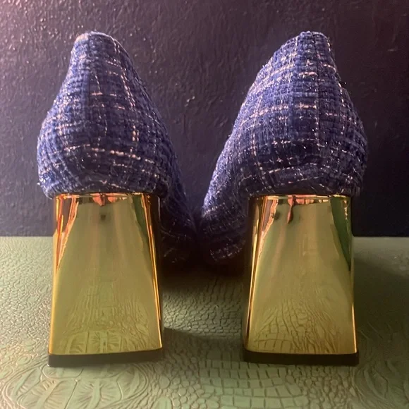 Blue tweed pointed-toe pumps with chunky gold metallic heel - Picture 8 of 8